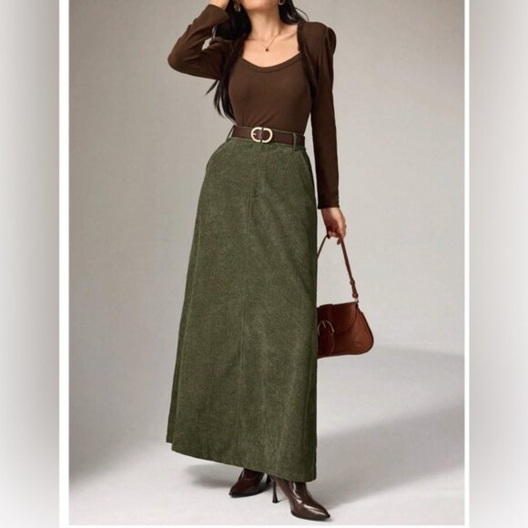 Minimalist Corduroy Skirt Maxi Green - Picture 5 of 8